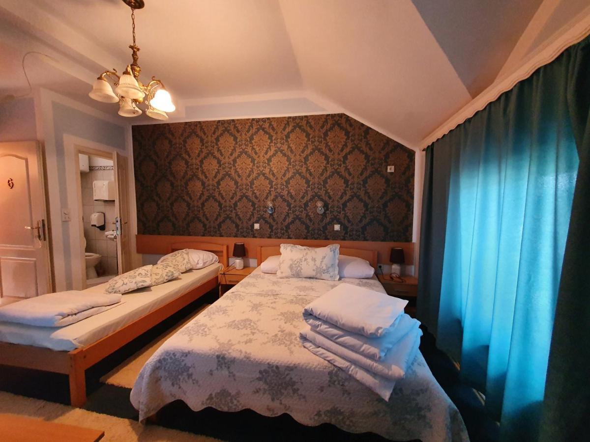 Motel Zoka Dvorovi Zewnętrze zdjęcie