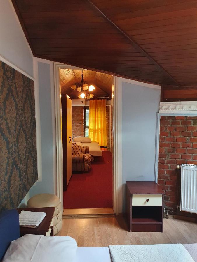 Motel Zoka Dvorovi Zewnętrze zdjęcie